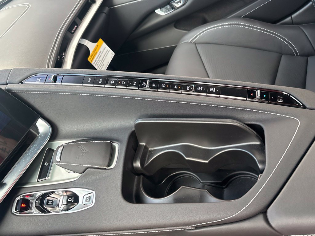 Used 2025 Chevrolet Corvette Z06 RWD image 19