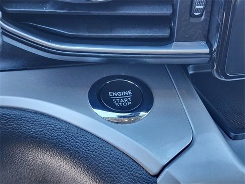 Certified 2022 Ford Explorer XLT w/ Equipment Group 202A image 26