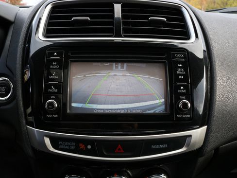 Used 2017 Mitsubishi Outlander Sport SEL image 29