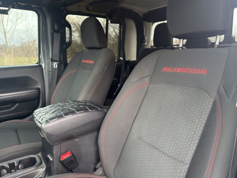 Used 2020 Jeep Gladiator Rubicon image 12