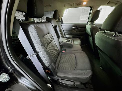 Used 2022 Nissan Pathfinder S AWD/4WD image 23