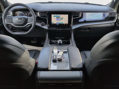 Used 2022 Jeep Wagoneer Series I image 15