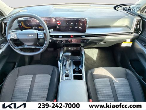 New 2026 Kia Sorento LX FWD image 15