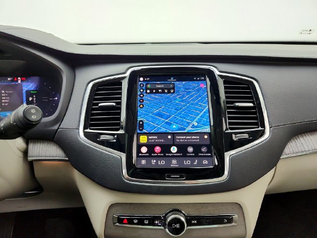 Certified 2025 Volvo XC90 T8 Ultra w/ Protection Package AWD/4WD image 28