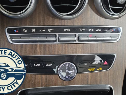 Used 2019 Mercedes-Benz C 300 4MATIC Sedan image 15