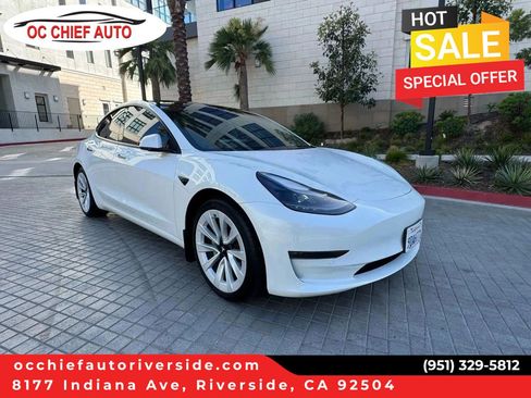 Used 2023 Tesla Model 3 Standard Range RWD image 1