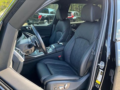 Certified 2023 BMW X7 xDrive40i w/ M Sport Package image 7