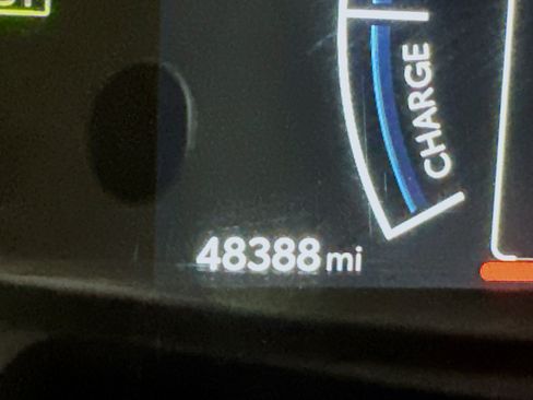 Used 2025 Toyota Camry LE FWD image 19
