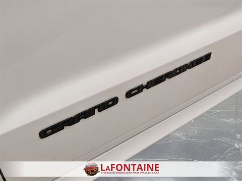 Certified 2018 Jeep Grand Cherokee SRT w/ Trailer Tow Group IV image 10