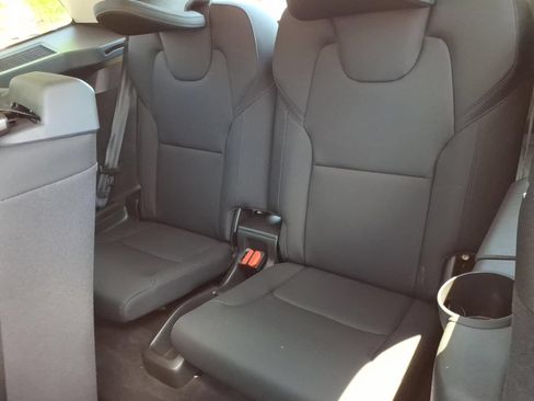 Used 2025 Volvo XC90 B6 Plus w/ Protection Package Premier AWD/4WD image 14