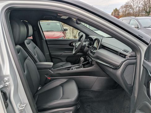 New 2026 Jeep Compass Limited AWD/4WD image 9