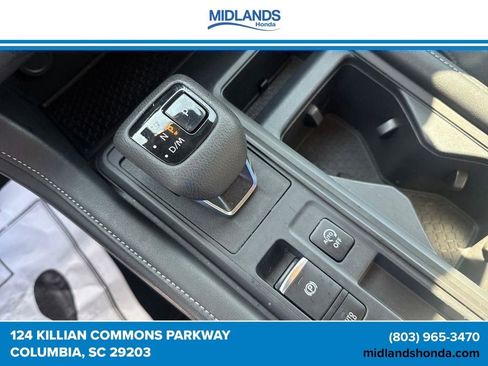 Used 2025 Nissan Pathfinder S FWD image 33