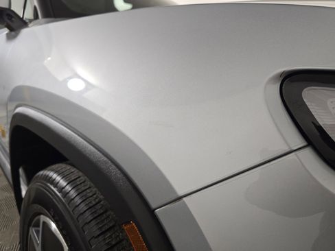 Used 2022 Rivian R1T Adventure image 33