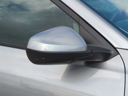 Certified 2025 Chevrolet Trax LT image 12