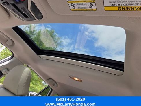 Used 2021 Subaru Outback Limited AWD/4WD image 8