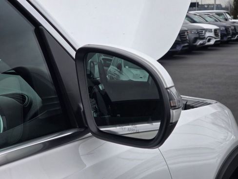 New 2026 Mercedes-Benz GLB 250 4MATIC image 29