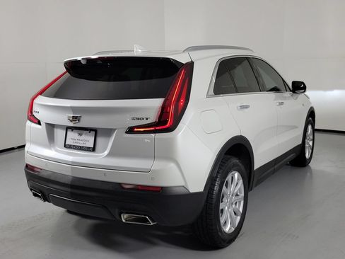 Used 2023 Cadillac XT4 Luxury w/ Driver Awareness Package FWD image 3