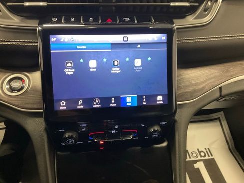 Used 2021 Jeep Grand Cherokee L Limited image 9