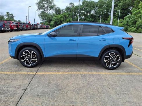 Used 2024 Chevrolet Trax RS FWD image 5