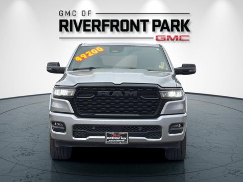 Used 2025 RAM 1500 Big Horn AWD/4WD image 8