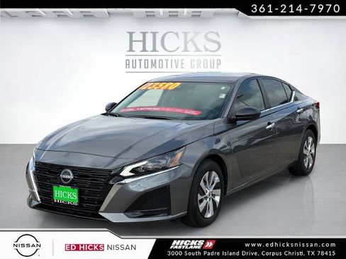 Certified 2025 Nissan Altima 2.5 S image 1