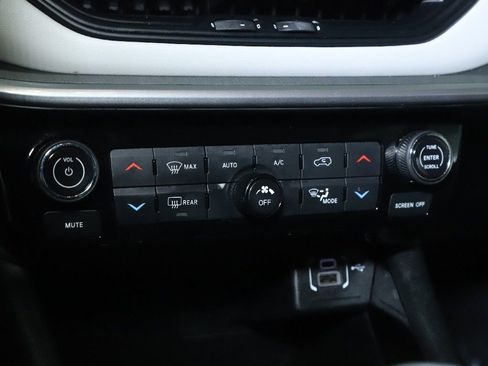 Used 2025 Jeep Compass Limited AWD/4WD image 26