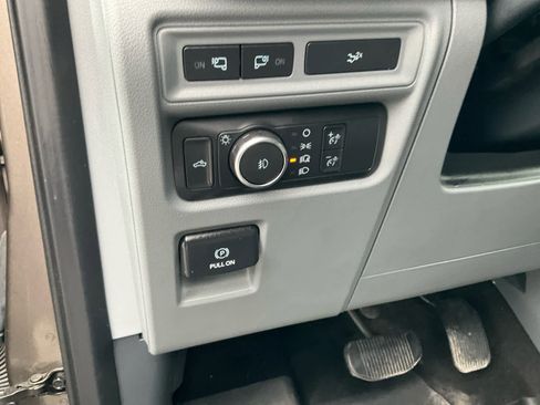 Certified 2022 Ford F150 XLT w/ Equipment Group 302A High image 18