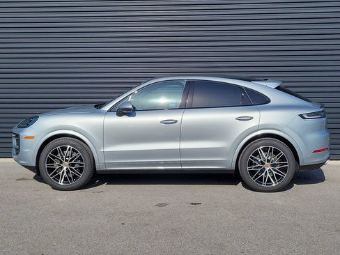 New 2026 Porsche Cayenne Coupe AWD/4WD image 2