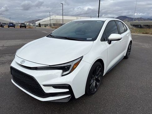 Used 2024 Toyota Corolla SE image 8