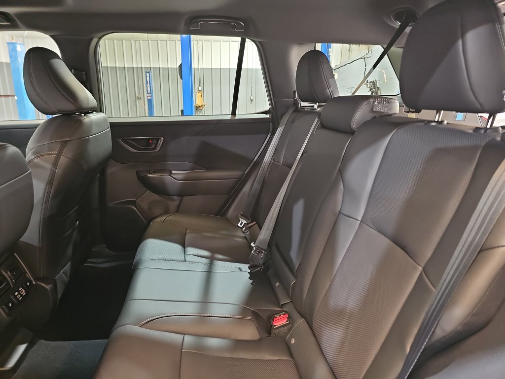 New 2026 Subaru Outback Limited w/ Premium/Limited Package 2 AWD/4WD image 14