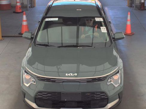 Certified 2023 Kia Niro Wind w/ Wind Preserve Package FWD image 2