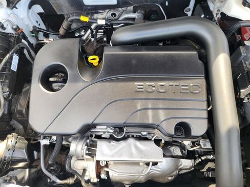 Used 2024 GMC Terrain SLT image 31