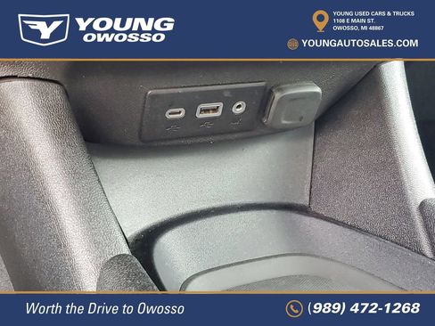 Used 2024 Chevrolet Malibu RS FWD image 17