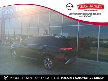 Certified 2025 Nissan Pathfinder SL