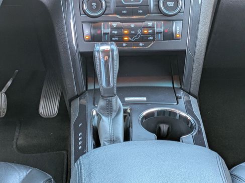 Used 2017 Ford Explorer XLT w/ Equipment Group 202A image 16