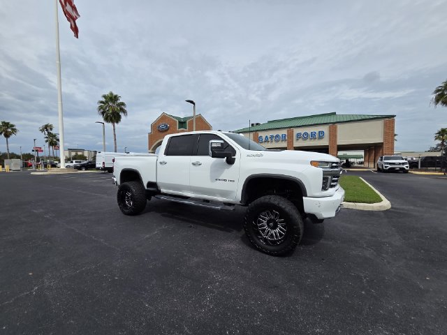 Used 2022 Chevrolet Silverado 2500 High Country w/ Z71 Off-Road Package AWD/4WD image 2