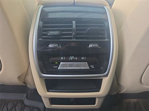 Certified 2022 BMW X6 xDrive40i w/ Premium Package image 24