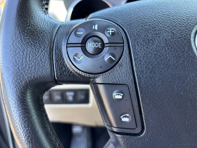 Used 2013 Toyota Sequoia Platinum AWD/4WD image 37