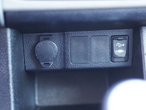 Used 2017 Toyota Corolla LE w/ Carpet Mat Package (TMS) image 26