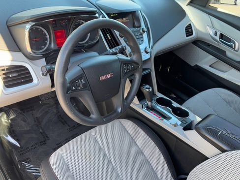 Used 2017 GMC Terrain SLE image 16