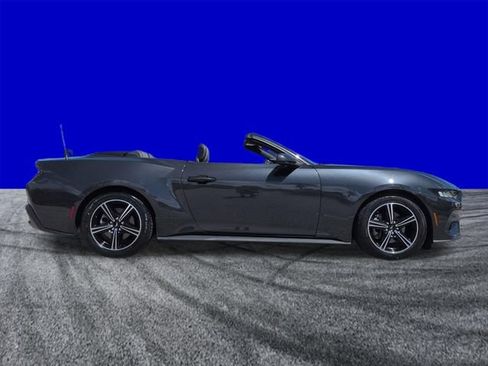 Certified 2024 Ford Mustang Convertible RWD image 3