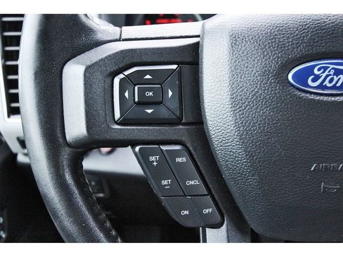 Used 2019 Ford F150 XLT w/ Equipment Group 302A Luxury AWD/4WD image 18