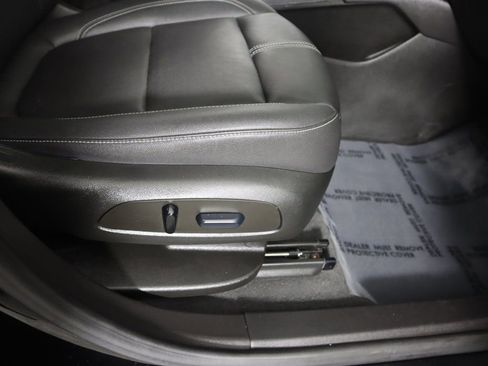 Used 2024 Chevrolet Blazer LT image 34