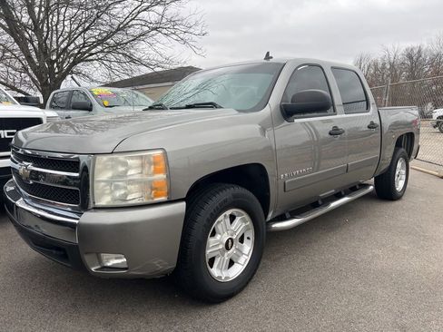 Used 2007 Chevrolet Silverado 1500 LT w/ Towing Package image 11