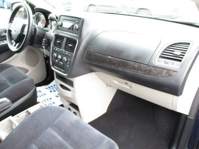 Used 2014 Dodge Grand Caravan SE w/ Quick Order Package 29E SE FWD image 14
