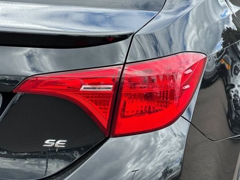 Used 2019 Toyota Corolla SE FWD image 24