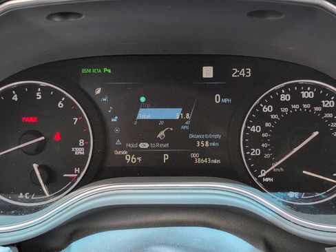 Used 2021 Toyota Avalon Limited w/ Advanced Safety Package FWD image 16