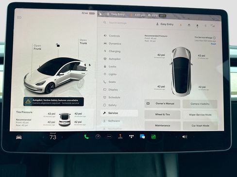 Used 2023 Tesla Model 3 Standard Range RWD image 38