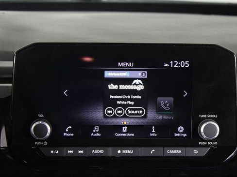 Certified 2025 Nissan Pathfinder SV AWD/4WD image 9