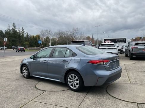 Used 2023 Toyota Corolla LE image 5